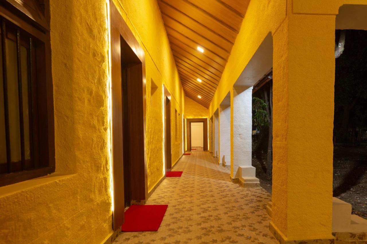 Māvingundi Kstdc Hotel Mayura Gerusoppa, Jogfalls מראה חיצוני תמונה
