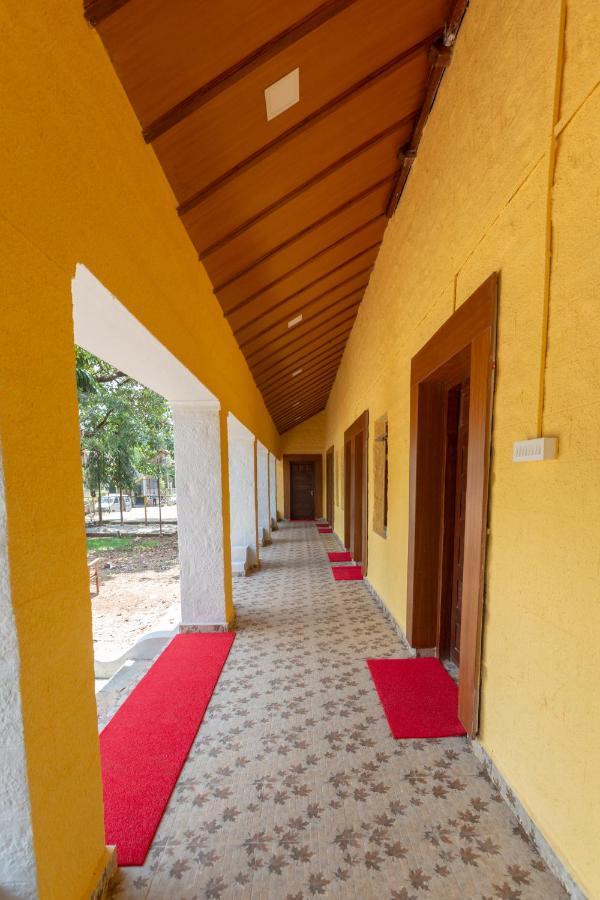 Māvingundi Kstdc Hotel Mayura Gerusoppa, Jogfalls מראה חיצוני תמונה