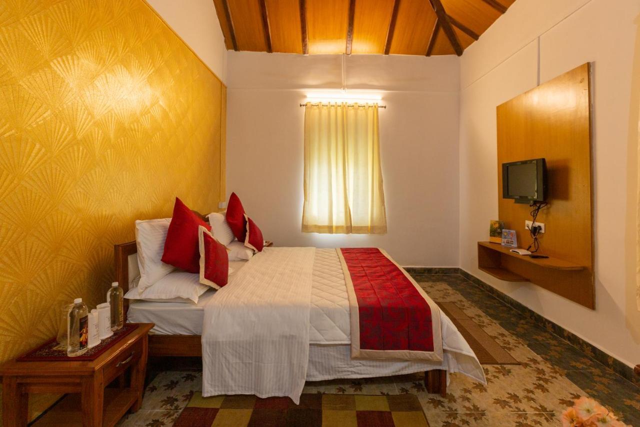 Māvingundi Kstdc Hotel Mayura Gerusoppa, Jogfalls מראה חיצוני תמונה